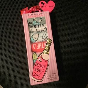 Betsey Johnson - Bubbly Champagne Socks NWT 🍾